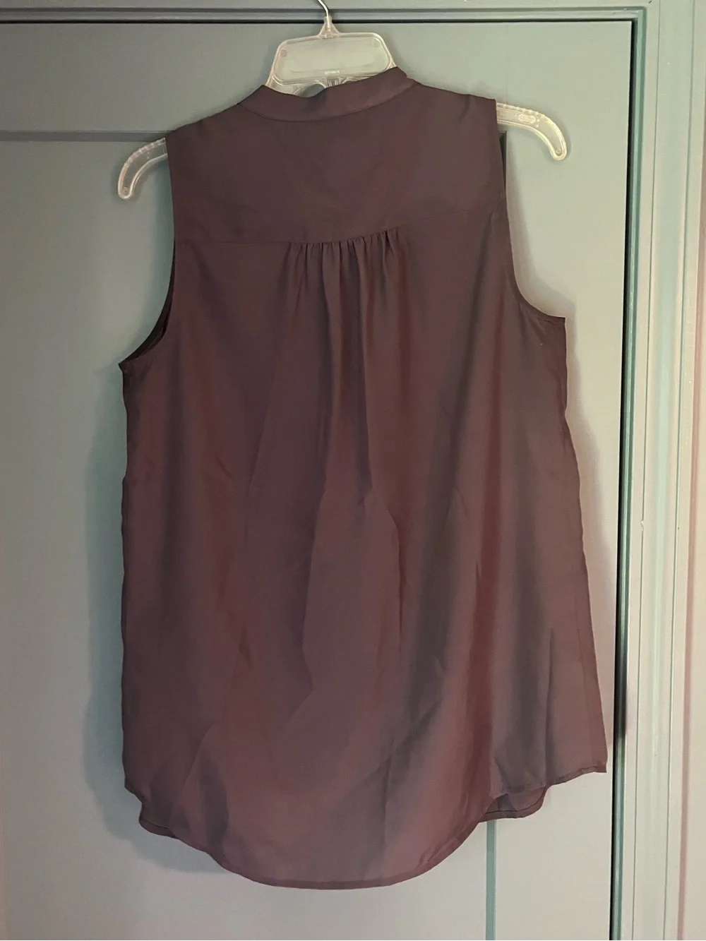 J. Crew Sleeveless Button-Front Blouse in Gray / Silver